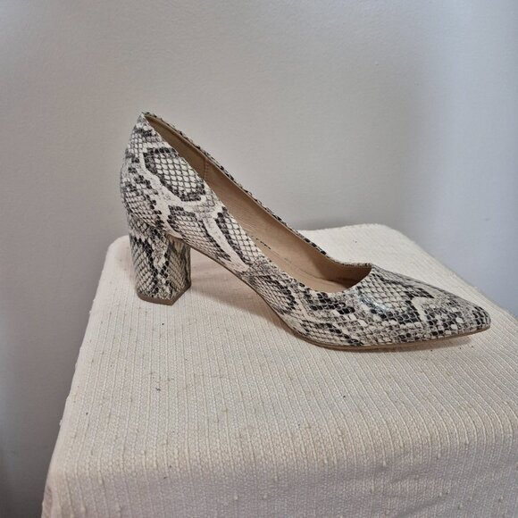 Faux Leather Snakeskin Pumps - Picture 5 of 12